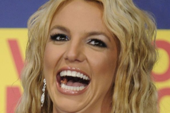 Britney Spearsová je pod stálou kontrolou svého otce.