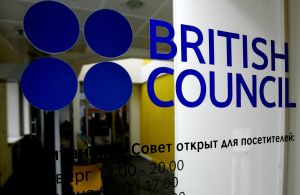 Zavřená pobočka Britské rady v Petrohradě.