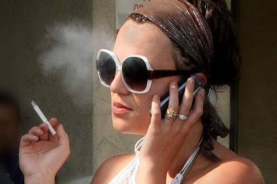 britney Spearsová bombarduje svého milence sms zprávami.