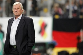 Karel Brückner u rakouské reprezentace boduje.