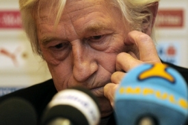 Kouč fotbalov&eacute; reprezentace Karel Br&uuml;ckner.