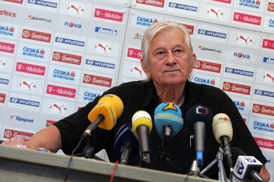 Trenér fotbalové reprezentace Karel Brückner 