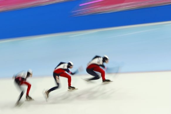 Trio českých rychlobruslařek míří za vítězstvím.