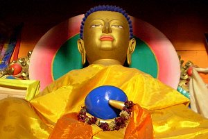 Buddha v gompe v Ngawale.