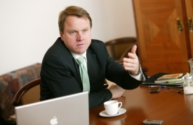 Martin Burs&iacute;k