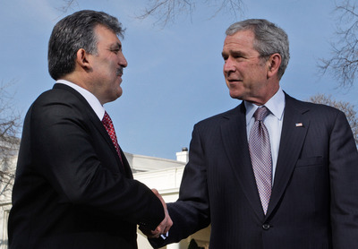 Americký prezident George Bush a jeho turecký protějšek Abdullah Gül.