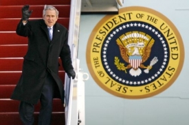 George Bush přicestoval do Iráku tajně