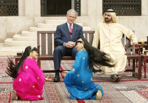 George Bush na návštěvě u šejka Muhammada bin Rašída al-Maktúma