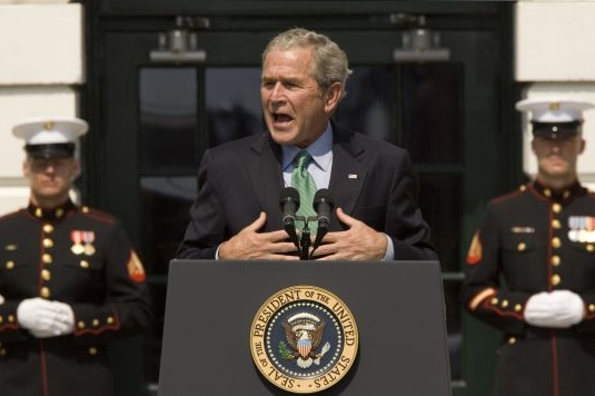 George Bush chce snižovat počet vojáku v Iráku. George Bush chce snižovat počet vojáku v Iráku.