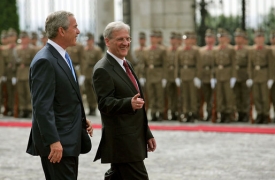 Maďarský a americký prezident, Sólyom a Bush, v Budapešti.