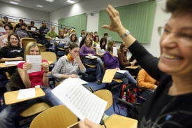 Urovná hejtman vztahy s řediteli? Na snímku čáslavský školní sbor.