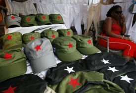 Castrovské čapky na prodej, Havana