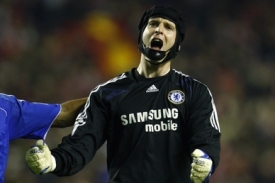 Gólman fotbalistů Chelsea Petr Čech.