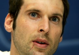 G&oacute;lman fotbalistů Chelsea Petr Čech.