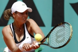 Petra Cetkovská v utkání pařížského Roland Garros.