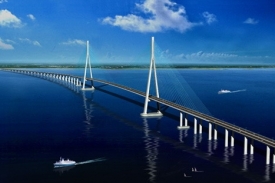 Most Sutong mezi pobřežními pylony měří úctyhodných 1088 metrů. Most Sutong mezi pobřežními pylony měří úctyhodných 1088 metrů.