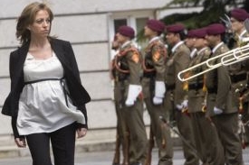Nov&aacute; &scaron;panělsk&aacute; ministryně obrany Charme Chac&oacute;nov&aacute;.
