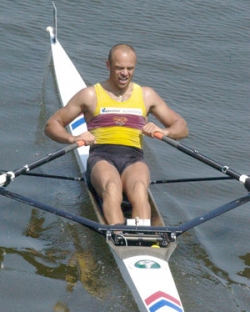 V&aacute;clav Chalupa zv&iacute;tězil v z&aacute;vodu Pražsk&yacute;ch prim&aacute;torek, 2003.