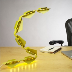 Trask Lamp od designérů Jaimeho Salma a Rogera Allena.