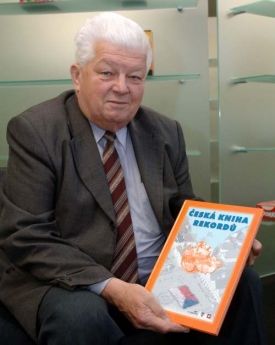 Herbert Miech daroval jedn&eacute; firmě 53 let života.