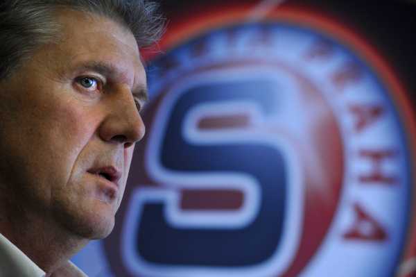 Kouč Sparty Jozef Chovanec. Kouč Sparty Jozef Chovanec.