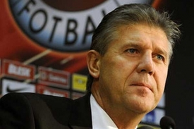 Jozef Chovanec na středeční tiskové konferenci.