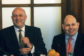 Reformní duo: odcházející ministr Tomáš Julínek a mluvčí Tomáš Cikrt.
