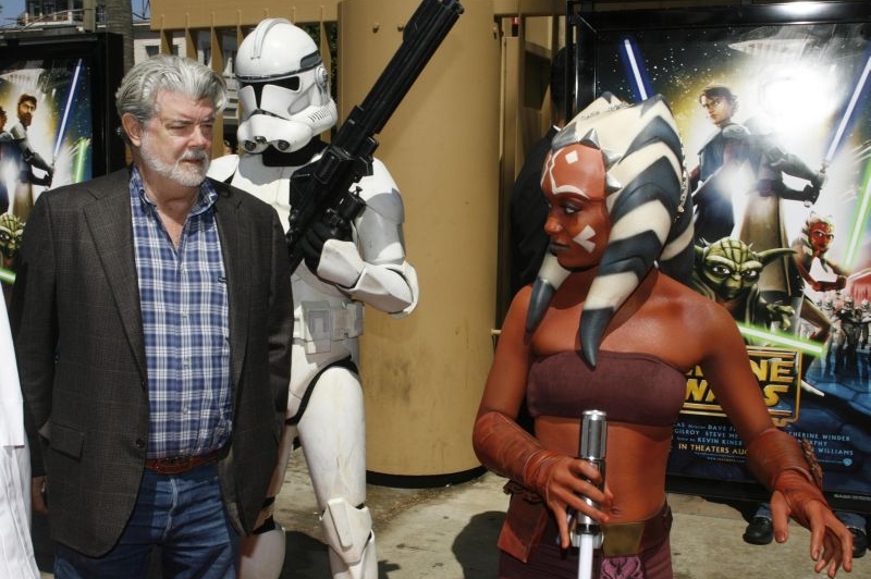 Producent George Lucas na slavnostní premiéře Klonových válek. 