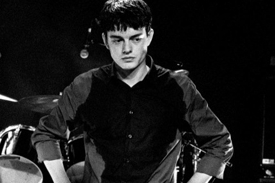 Hlavní roli ztvárnil ve filmu Control Sam Riley.