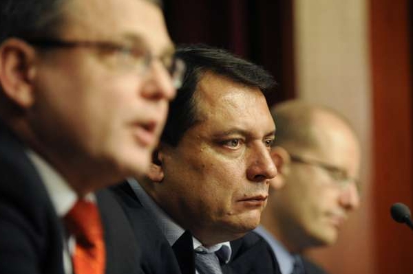 Sociální demokraty by zvolilo 38 procent lidí. Sociální demokraty by zvolilo 38 procent lidí.