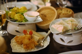 Předkrmy v Lotos Restaurantu.
