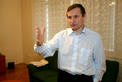 Předseda lidovců Jiří Čunek zosobňuje vládní rébus.