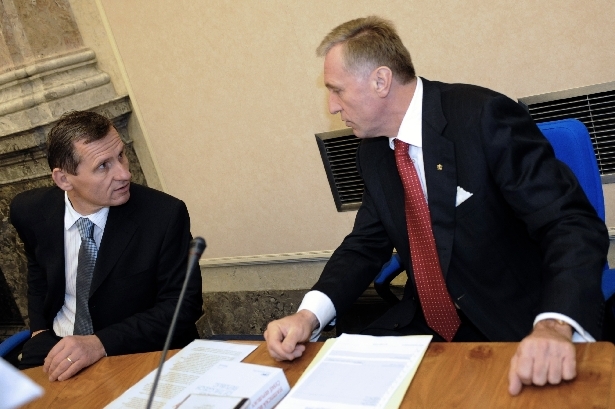 KDU-ČSL žádají Jiřího Čunka, aby vláda vzala zpět zákon o potratech.