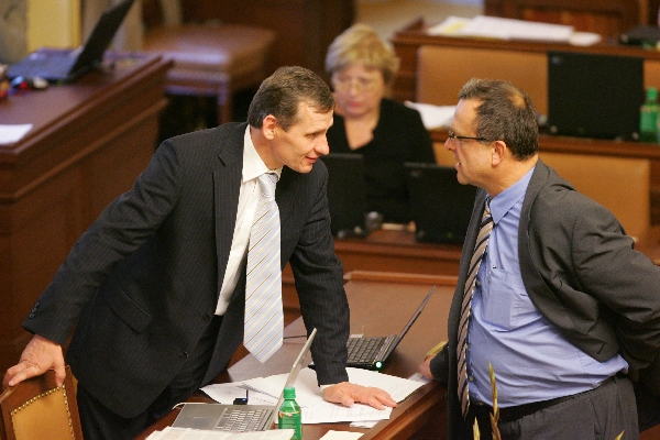 Jiří Čunek rozehral vysokou hru, aby nemusel z vlády.