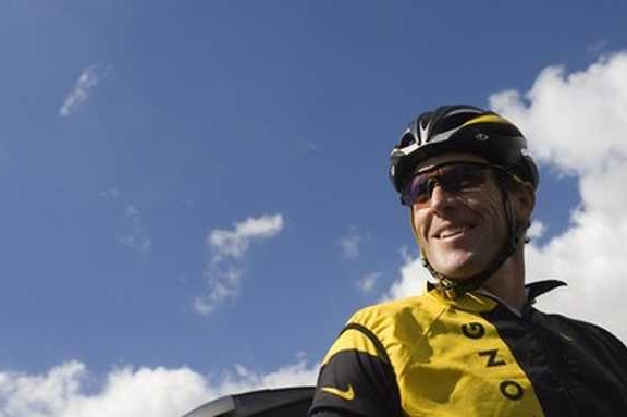 Lance Armstrong pojede příští rok Tour de France. Lance Armstrong pojede příští rok Tour de France.