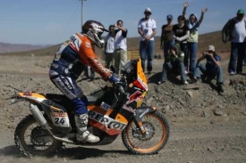 Motocyklsta na Rallye Dakar (ilustračn&iacute; foto).