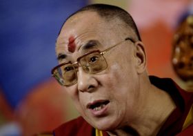 Nejvyšší tibetský duchovní - dalajlama. Nejvyšší tibetský duchovní - dalajlama.