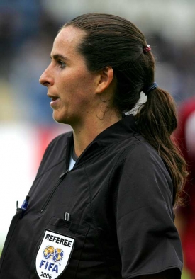 Fotbalová rozhodčí Dagmar Damková. Fotbalová rozhodčí Dagmar Damková.