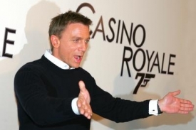 Daniel Craig