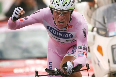 Danilo Di Luca si vychutnává triumf na italském Giru