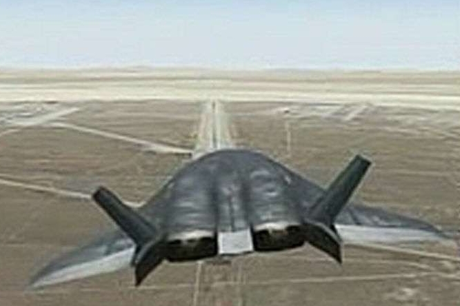 Jeden z projektů DARPA: Falcon HTV-3X 4.