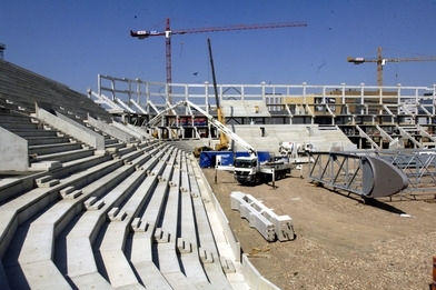 Stadion v Edenu se staví.