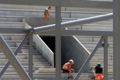 Nový stadion na Slavii se postupně buduje.