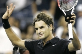 Roger Federer potvrdil svojí formu a postoupil do dalšího kola.