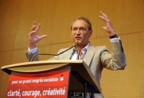 "Jasnost, odvaha, kreativita." Bertrand Delanoë na sjezdu strany.