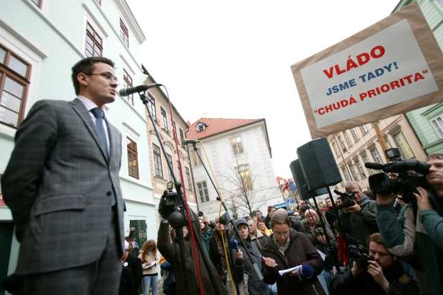 Ministr Liška na poslední akci učitelů za zvýšení platů.