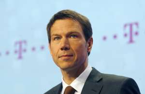 Šéf Deutsche Telekom René Obermann musí mít z české &quot;dcerky&quot; radost.