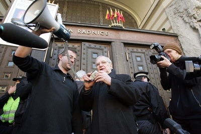 Protestující divadelníci loni přiměli magistrát ke změnám. 