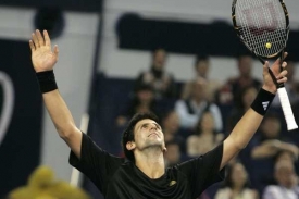Srb Djokovič se stal prvním finalistou. Srb Djokovič se stal prvním finalistou.