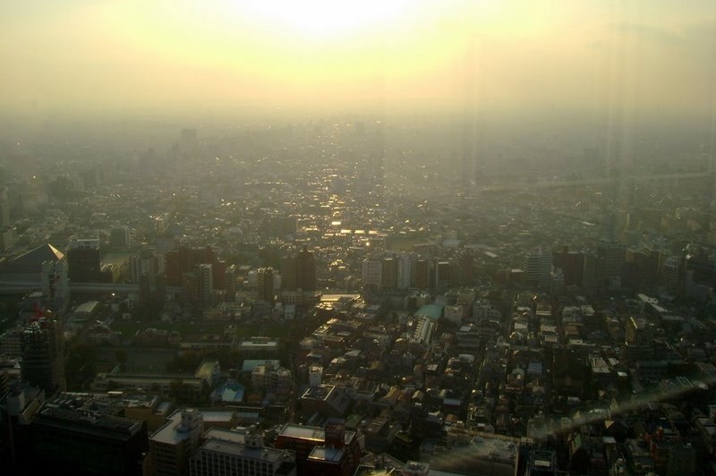Smog nad Tokiem. Smog nad Tokiem.